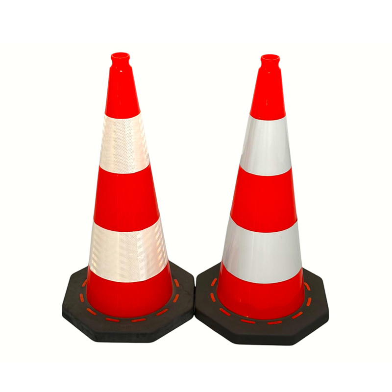 High-Visibilitet Octagon-Base PVC Trafiksikkerhedskegle med overlegen vindmodstand og stabilitet