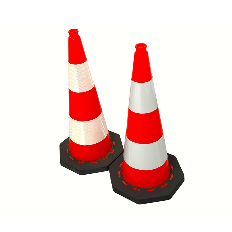 High-Visibilitet Octagon-Base PVC Trafiksikkerhedskegle med overlegen vindmodstand og stabilitet