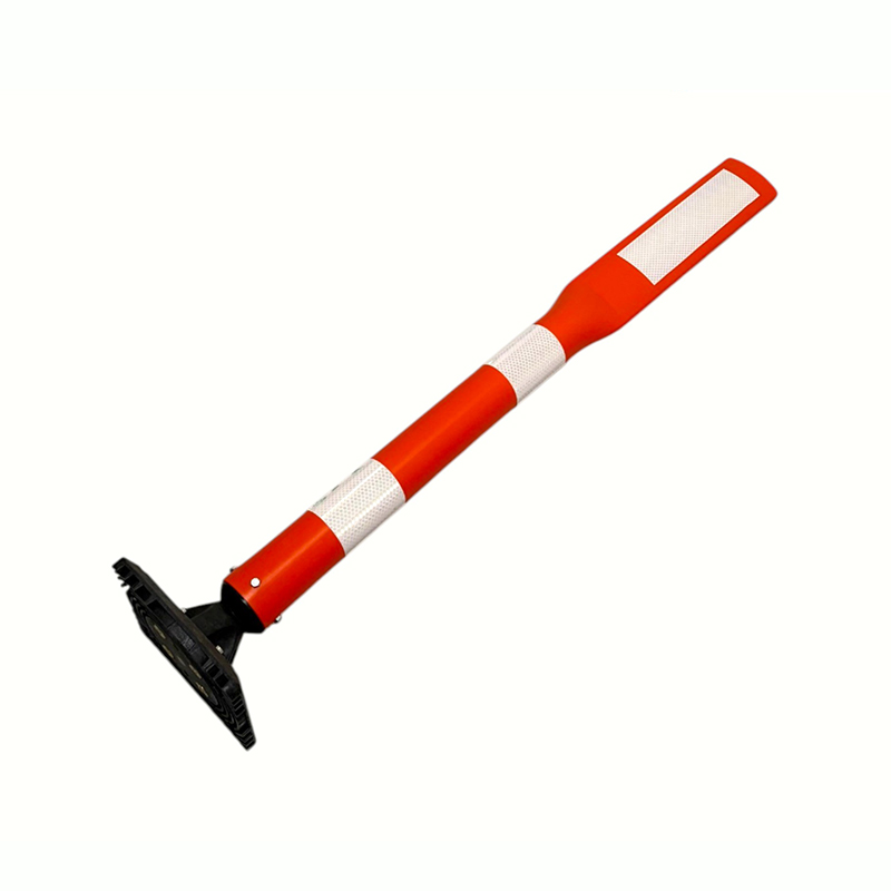 Anti-tripping Traffic Delineator Post