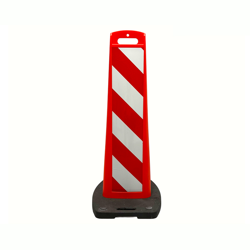 Heavy-Duty Traffic Delineator Panel med vægtet genbrugsgummi base